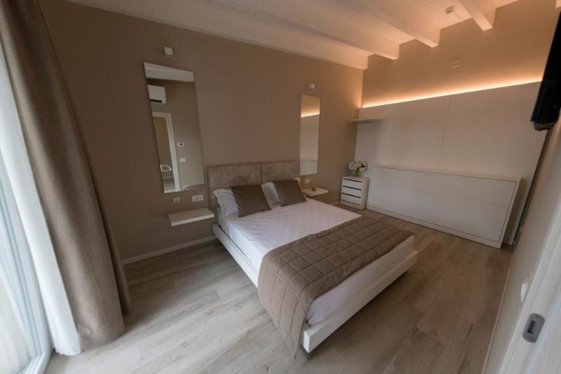 Aurora Aparthotel Peschiera del Garda Exterior foto